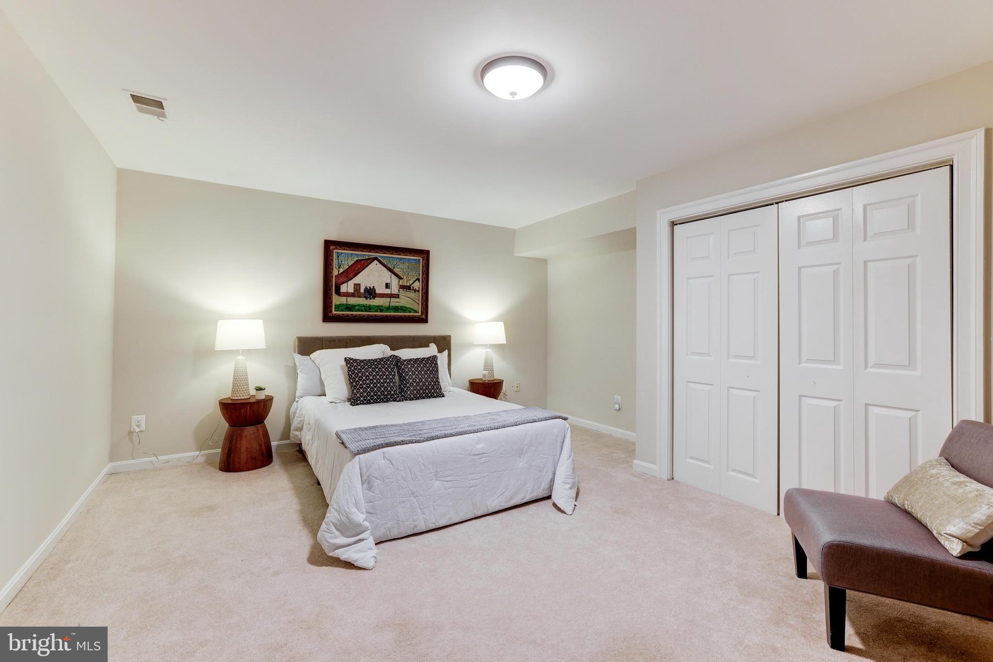 319 Seneca Road Great Falls, VA 22066 - Photo 76 of 97