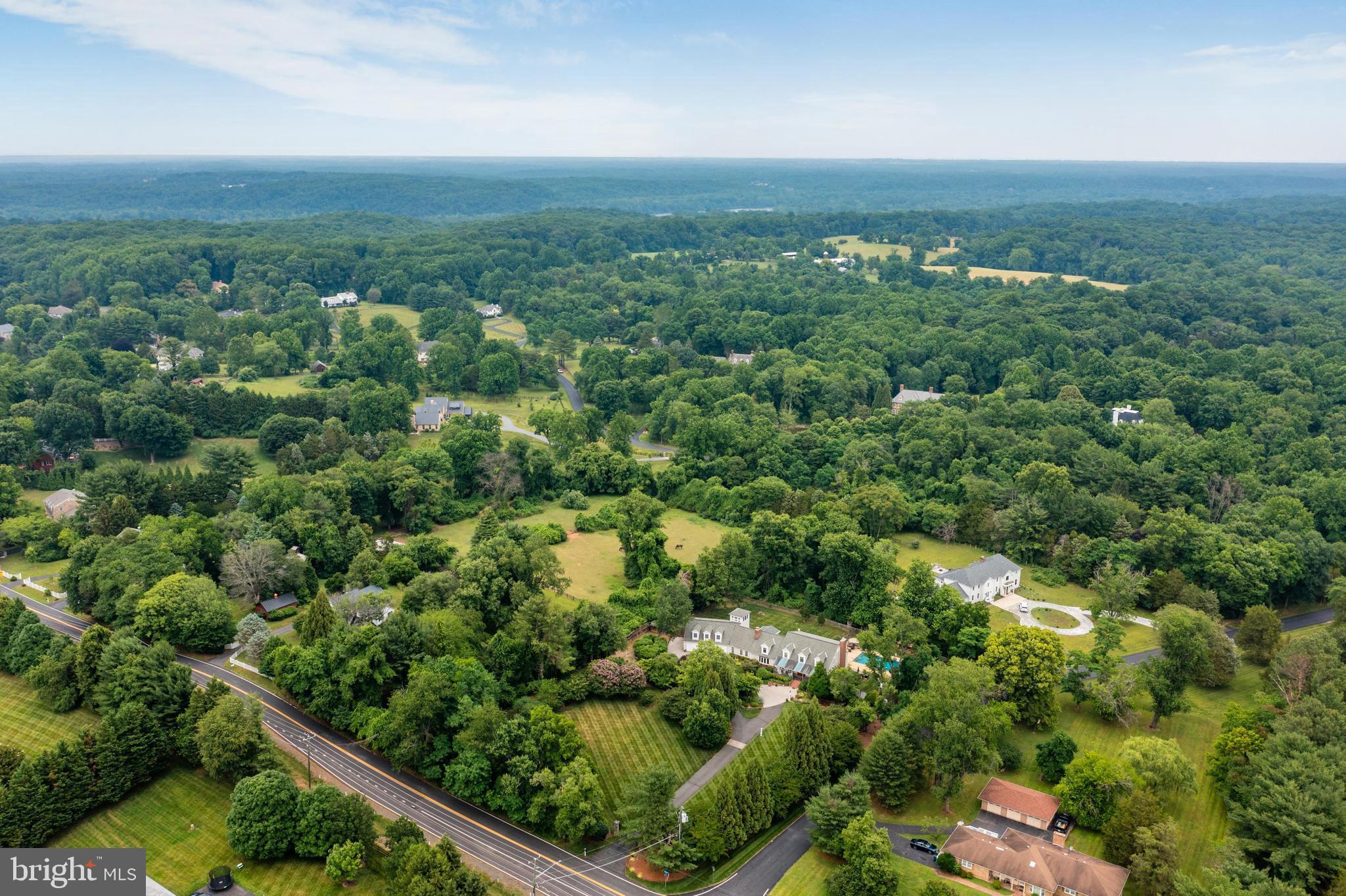 319 Seneca Road Great Falls, VA 22066 - Photo 90 of 97