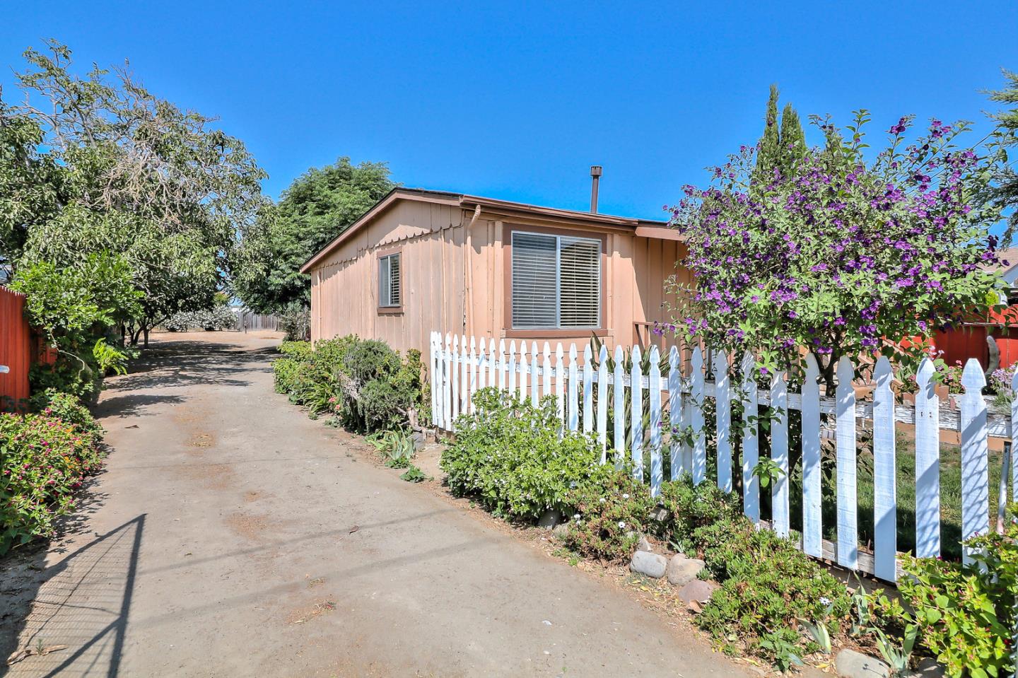 360 Bridgevale Road Hollister, CA 95023 - Photo 25 of 32 Gallery Image 25
