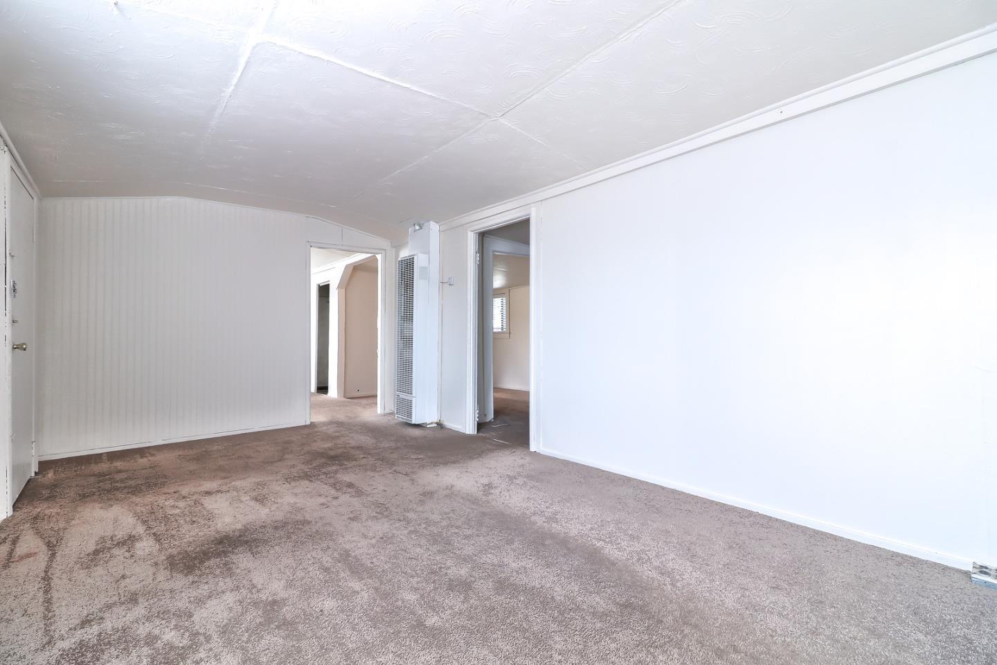360 Bridgevale Road Hollister, CA 95023 - Photo 10 of 32 Gallery Image 10