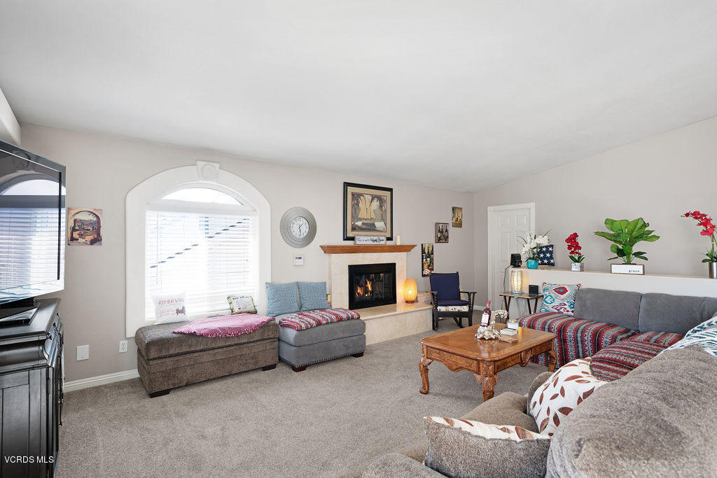 5312 Reef Way Oxnard, CA 93035 - Photo 3 of 31 DSC04820