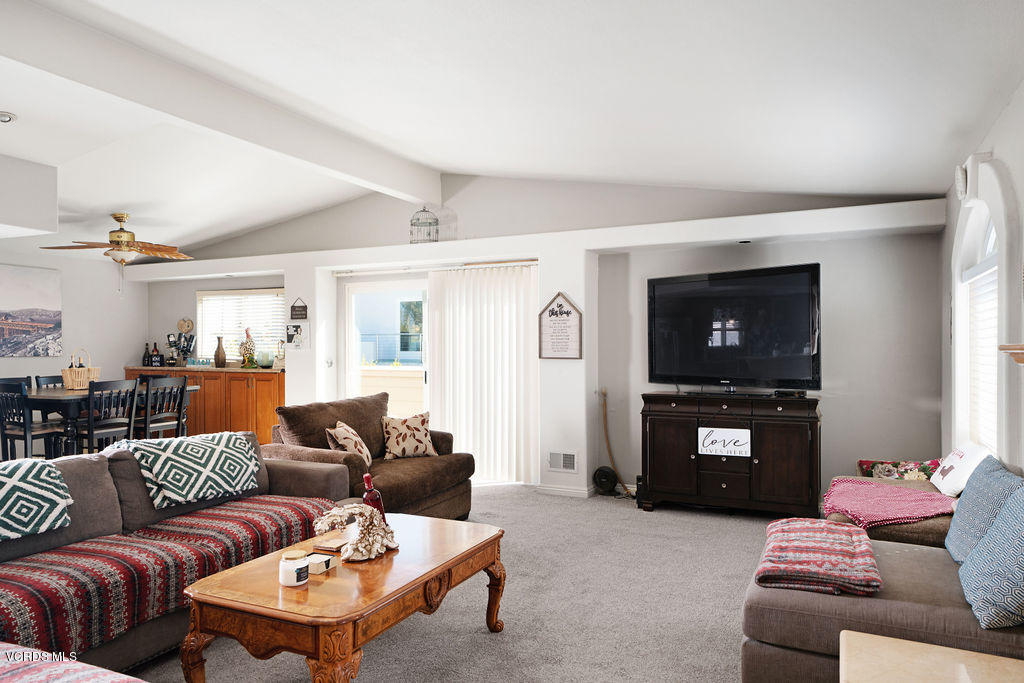 5312 Reef Way Oxnard, CA 93035 - Photo 5 of 31 DSC04840