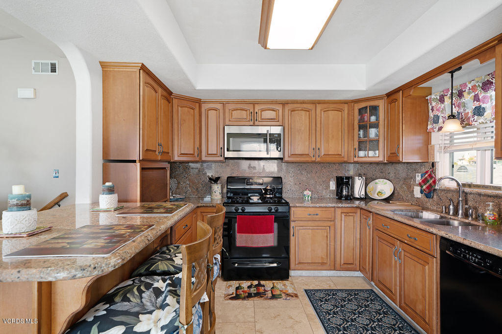 5312 Reef Way Oxnard, CA 93035 - Photo 6 of 31 DSC04832