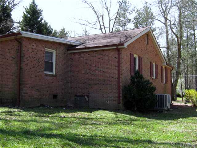 2722 Beck Road Durham, NC 27704 - Photo 17 of 18 Gallery Image 17