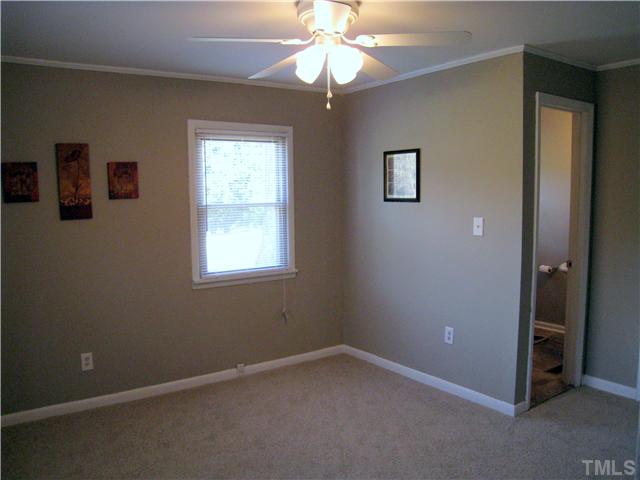 2722 Beck Road Durham, NC 27704 - Photo 9 of 18 Gallery Image 9