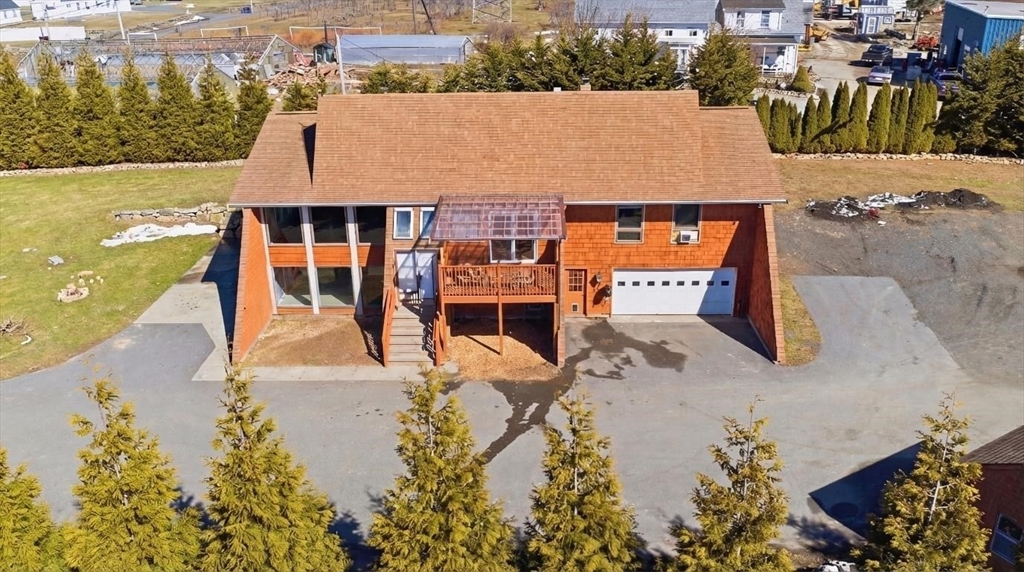 612 Drift Road Westport, MA 02790 - Photo 1 of 26