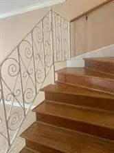 $1,300,000 | 3849 Ridgelake Drive, Metairie, LA 70002