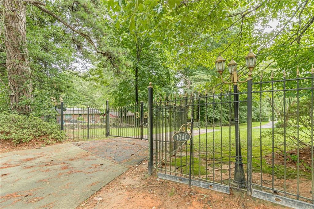 1940 Fairburn Road Southwest Atlanta, GA 30331 - Photo 62 of 79