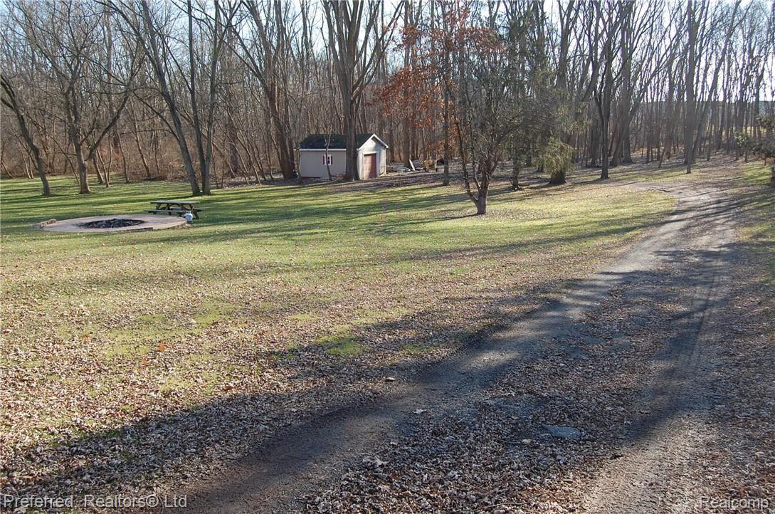 49253 Hanford Road Canton, MI 48187 - Photo 29 of 33 Backyard