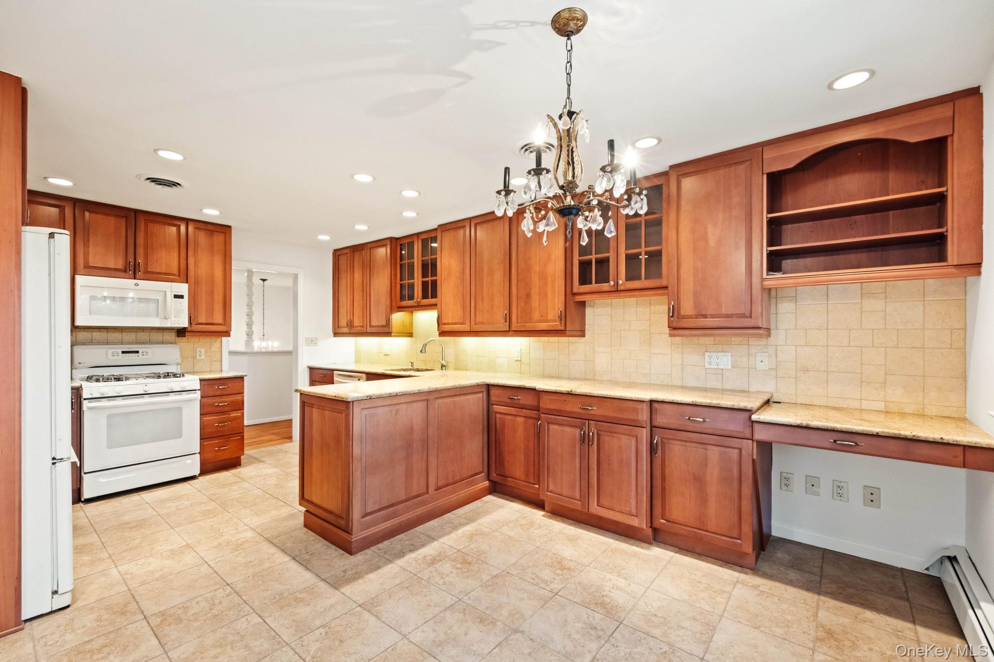 32 Bramblebrook Road Ardsley, NY 10502 - Photo 11 of 43