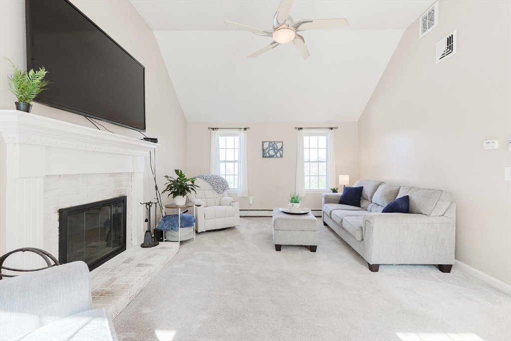 30 Chocolog Road Uxbridge, MA 01569 - Photo 16 of 36