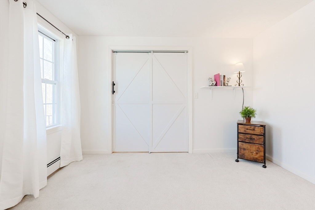 30 Chocolog Road Uxbridge, MA 01569 - Photo 8 of 36