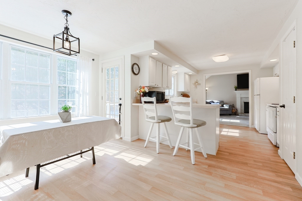 30 Chocolog Road Uxbridge, MA 01569 - Photo 10 of 36