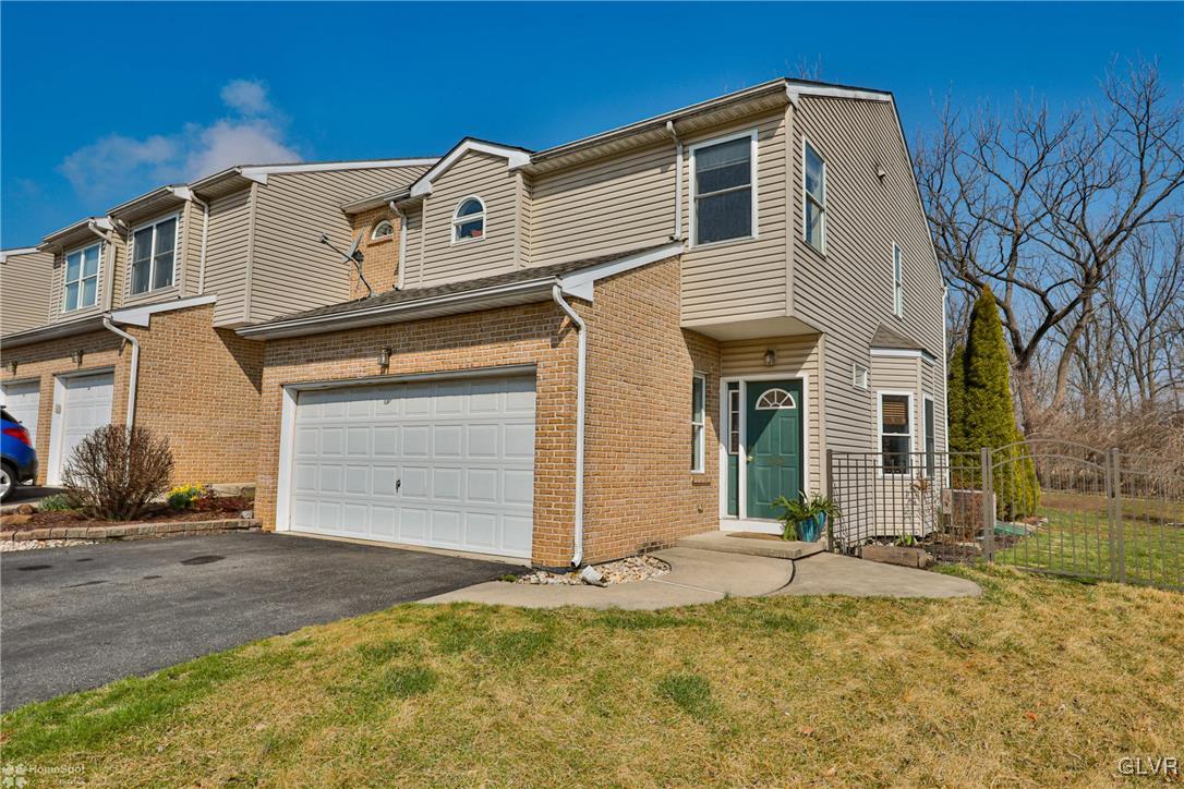 1262 Old Gate Road Northampton, PA 18067 - Photo 2 of 48 Gallery Image 2