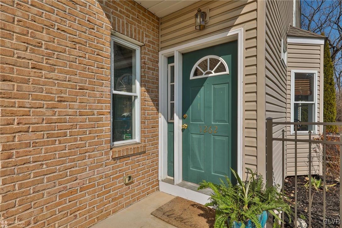 1262 Old Gate Road Northampton, PA 18067 - Photo 5 of 48 Gallery Image 5