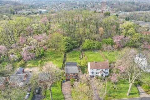 $335,000 | 310 Edgewood Road, Pittsburgh, PA 15221