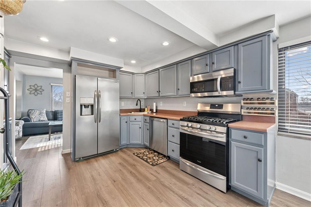 310 Edgewood Road Pittsburgh, PA 15221 - Photo 4 of 30