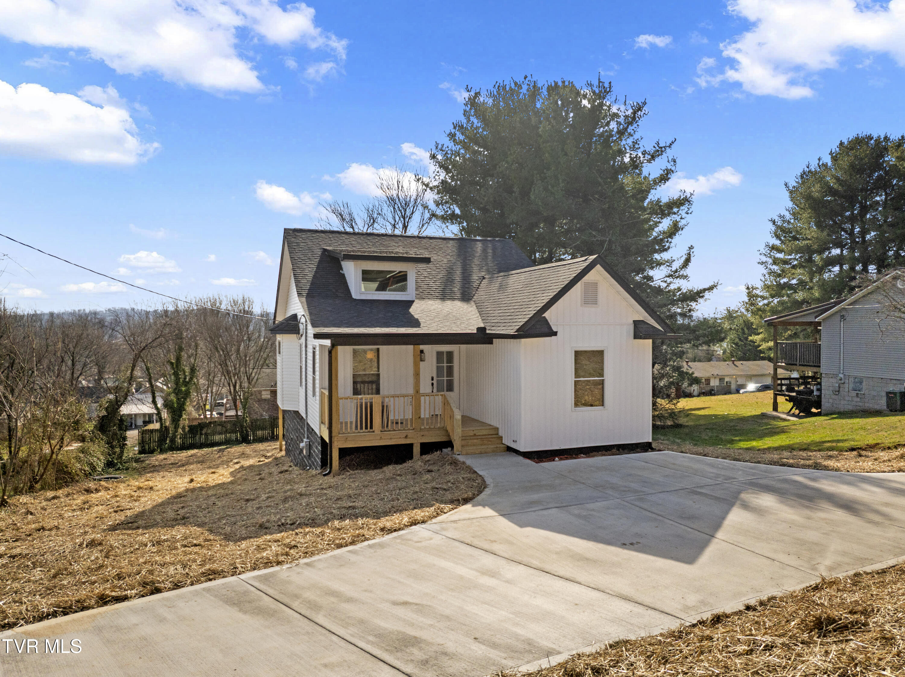 1021 Ridgecrest Street Morristown, TN 37814 - Photo 4 of 23 Ridgecrest 3