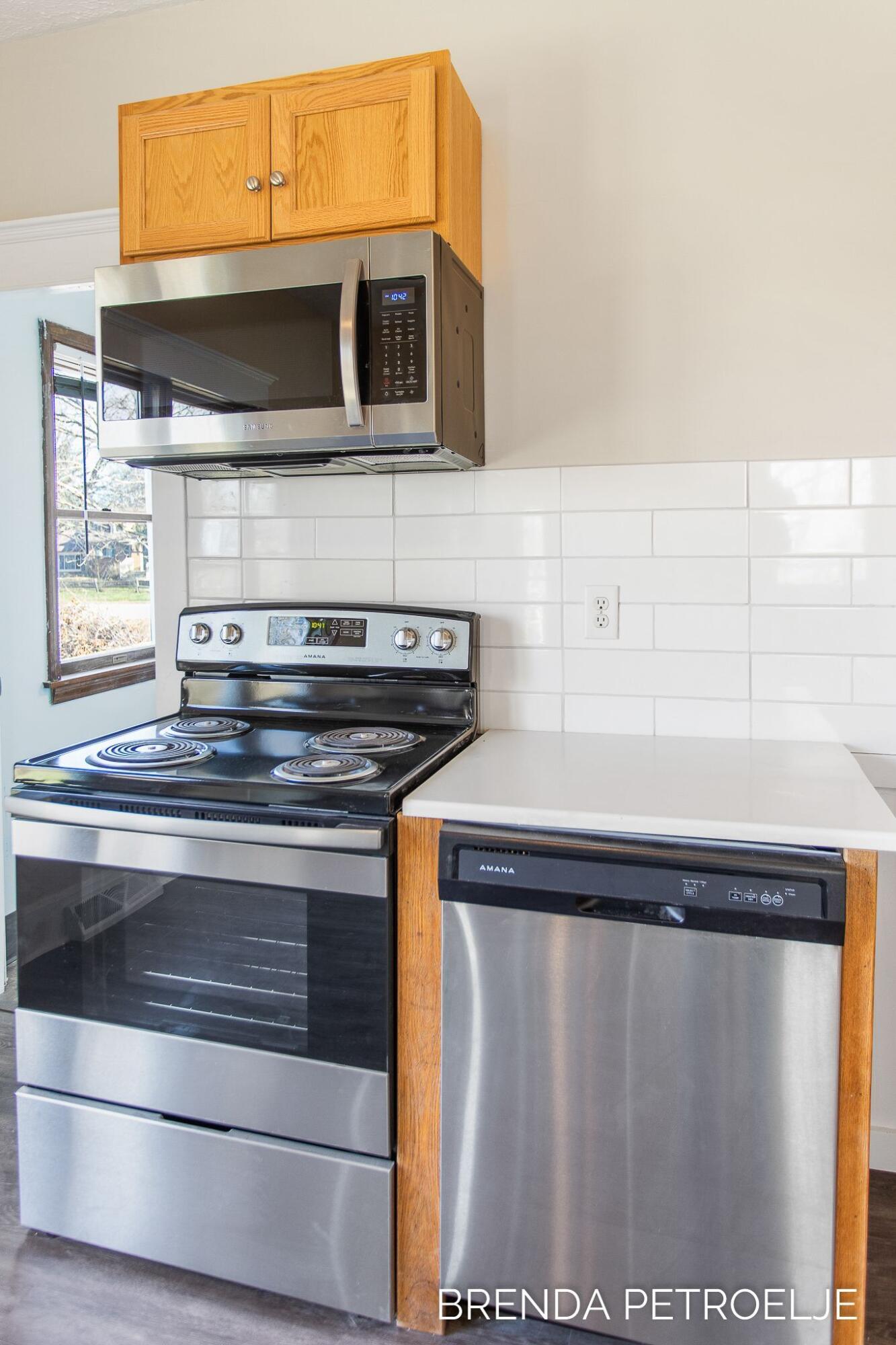 3674 Lincoln Road Hamilton, MI 49419 - Photo 15 of 39 Kitchen