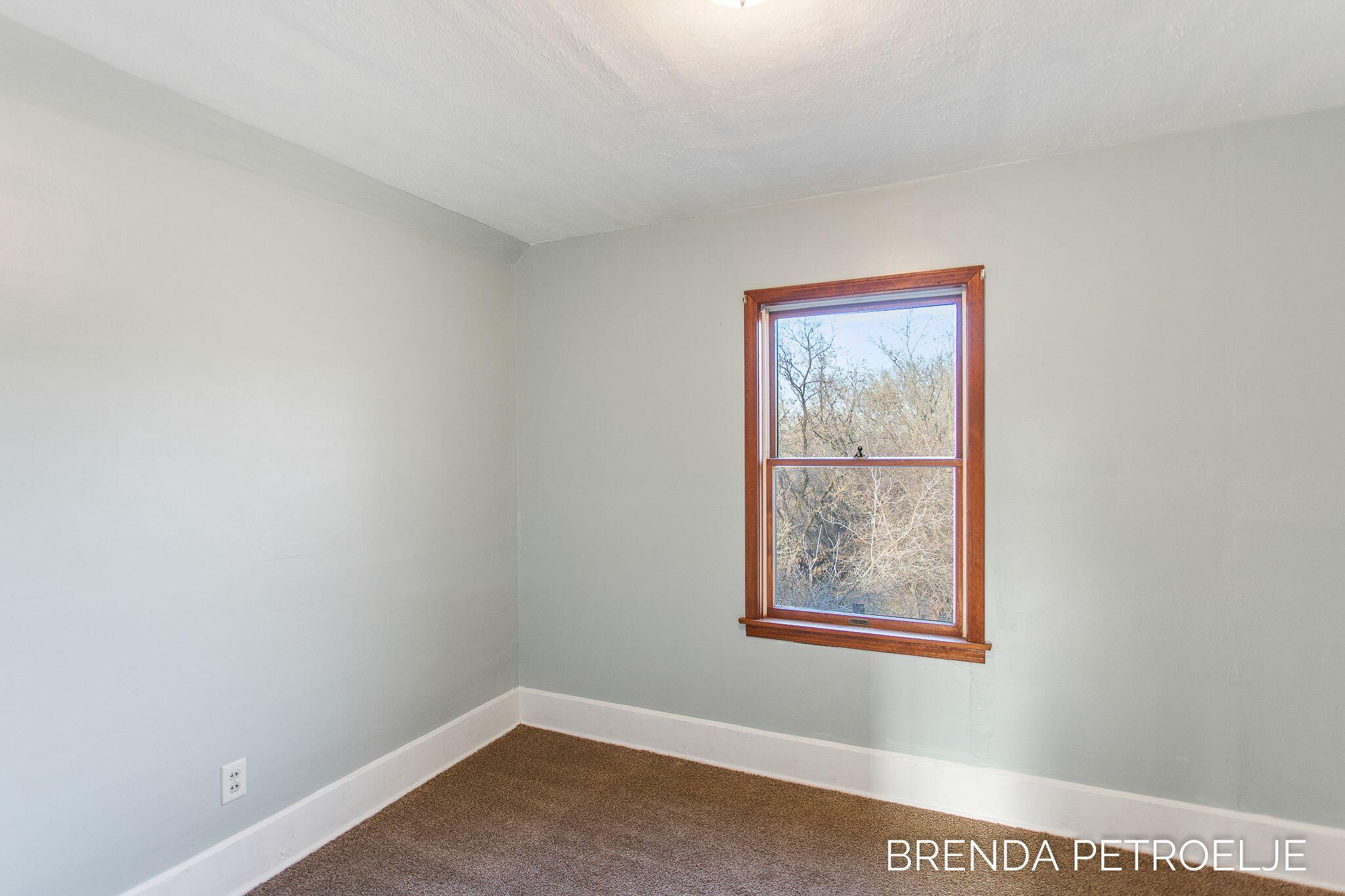 3674 Lincoln Road Hamilton, MI 49419 - Photo 29 of 39 Upstair Bedroom 1