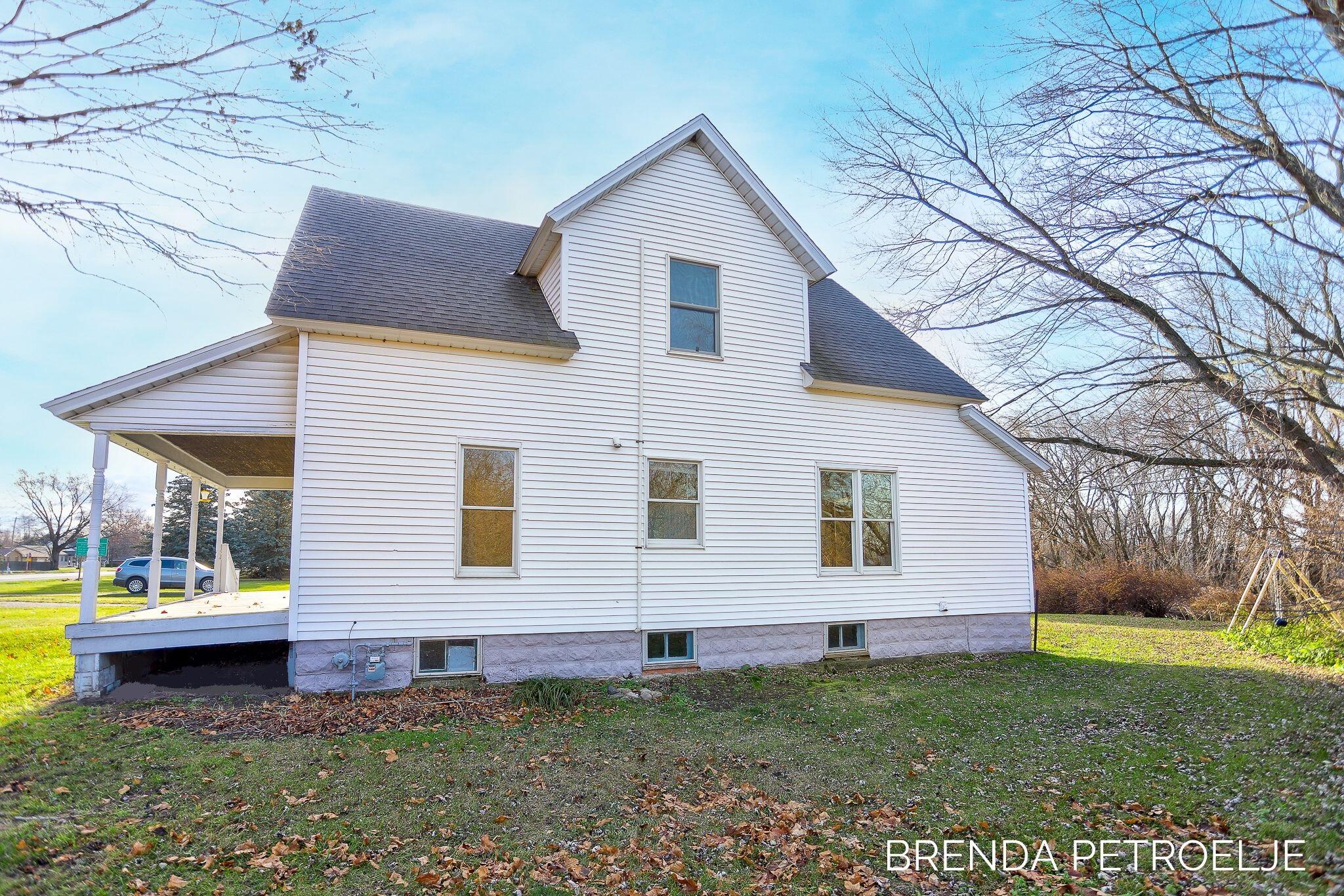 3674 Lincoln Road Hamilton, MI 49419 - Photo 5 of 39 Side