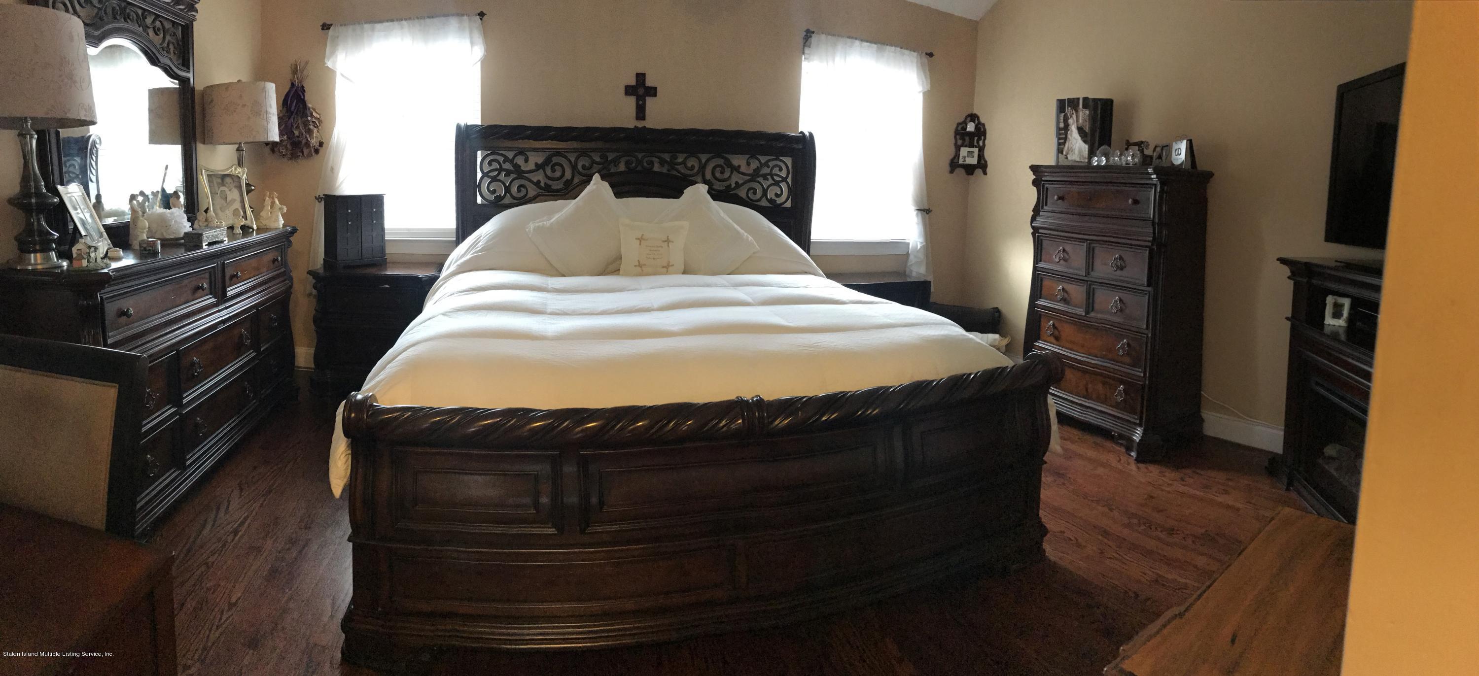 198 Presentation Circle Staten Island, NY 10312 - Photo 14 of 28 IMG_1698