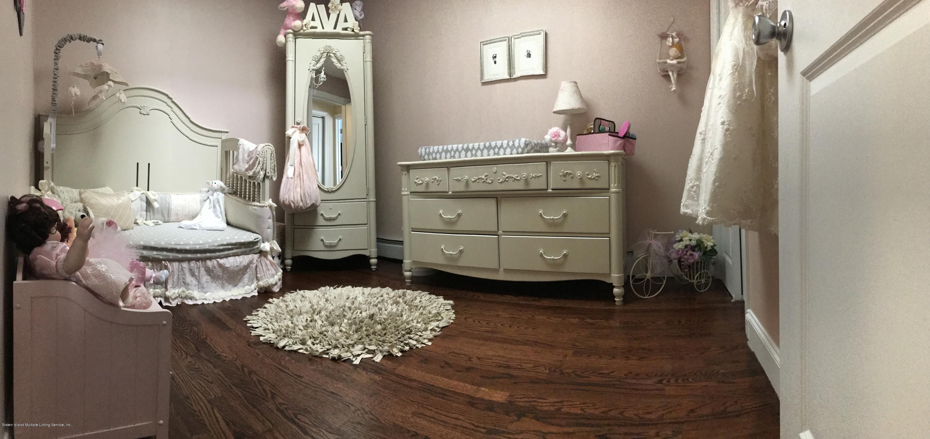 198 Presentation Circle Staten Island, NY 10312 - Photo 16 of 28 IMG_1707