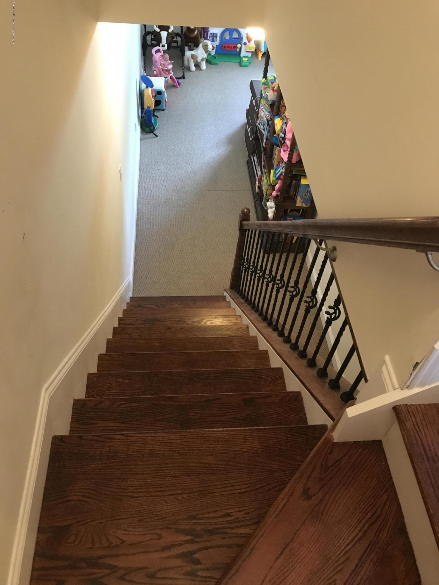 198 Presentation Circle Staten Island, NY 10312 - Photo 21 of 28 IMG_1749