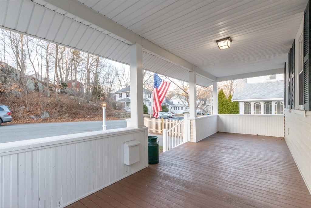 65 Edgehill Road Braintree, MA 02184 - Photo 3 of 39