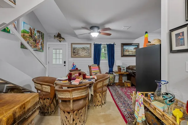 a very nice looking bedroom with a bed