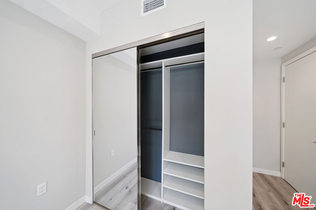 1226 South Bedford Street, Unit 104 Los Angeles, CA 90035 - Photo 15 of 29
