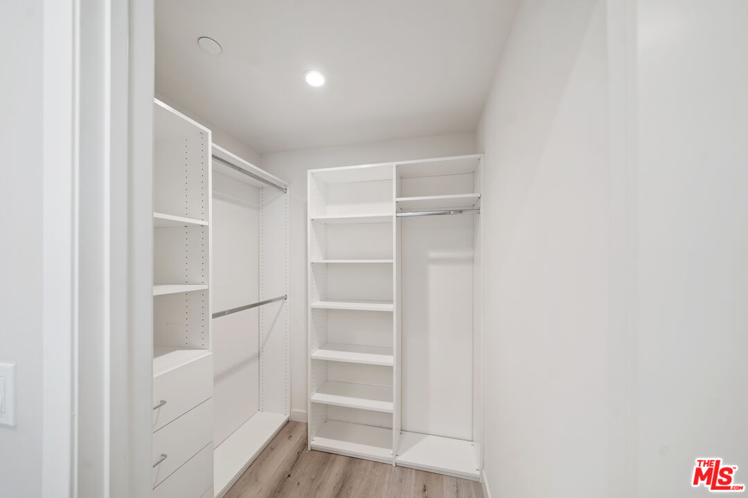 1226 South Bedford Street, Unit 104 Los Angeles, CA 90035 - Photo 21 of 29