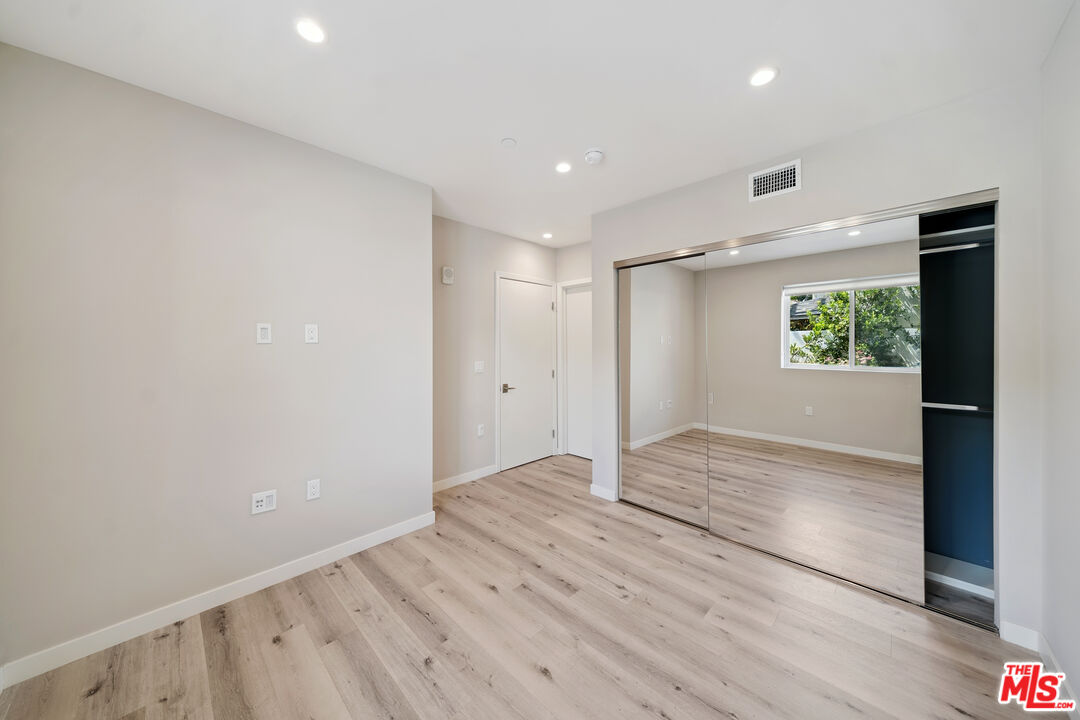 1226 South Bedford Street, Unit 104 Los Angeles, CA 90035 - Photo 26 of 29