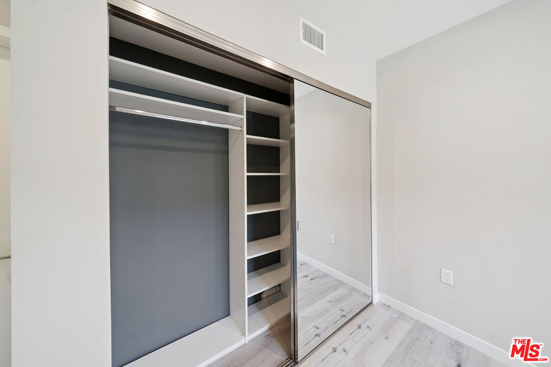 1226 South Bedford Street, Unit 104 Los Angeles, CA 90035 - Photo 27 of 29