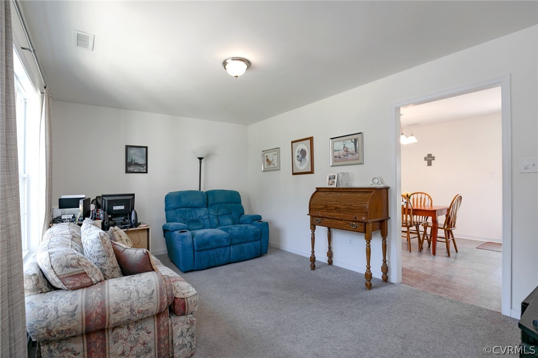 4009 Evelake Road North Chesterfield, VA 23237 - Photo 7 of 39 Gallery Image 7