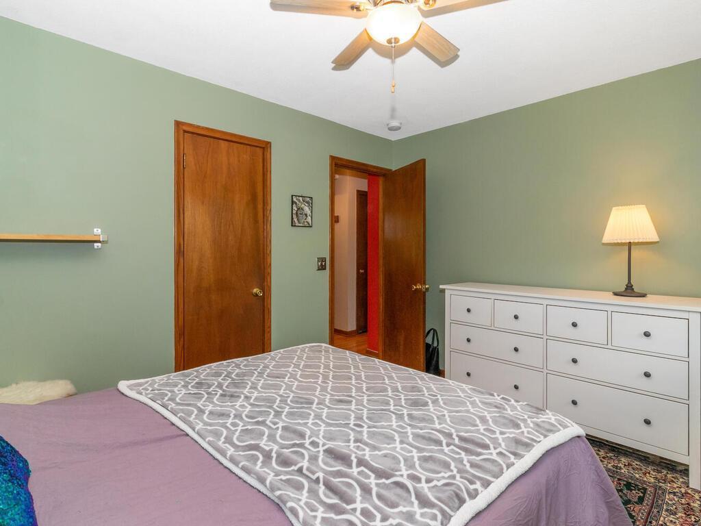 5909 Decatur Avenue North New Hope, MN 55428 - Photo 35 of 52