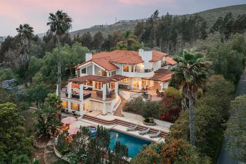 $3,995,000 | 20784 Fortuna Del Norte, Elfin Forest, CA 92029
