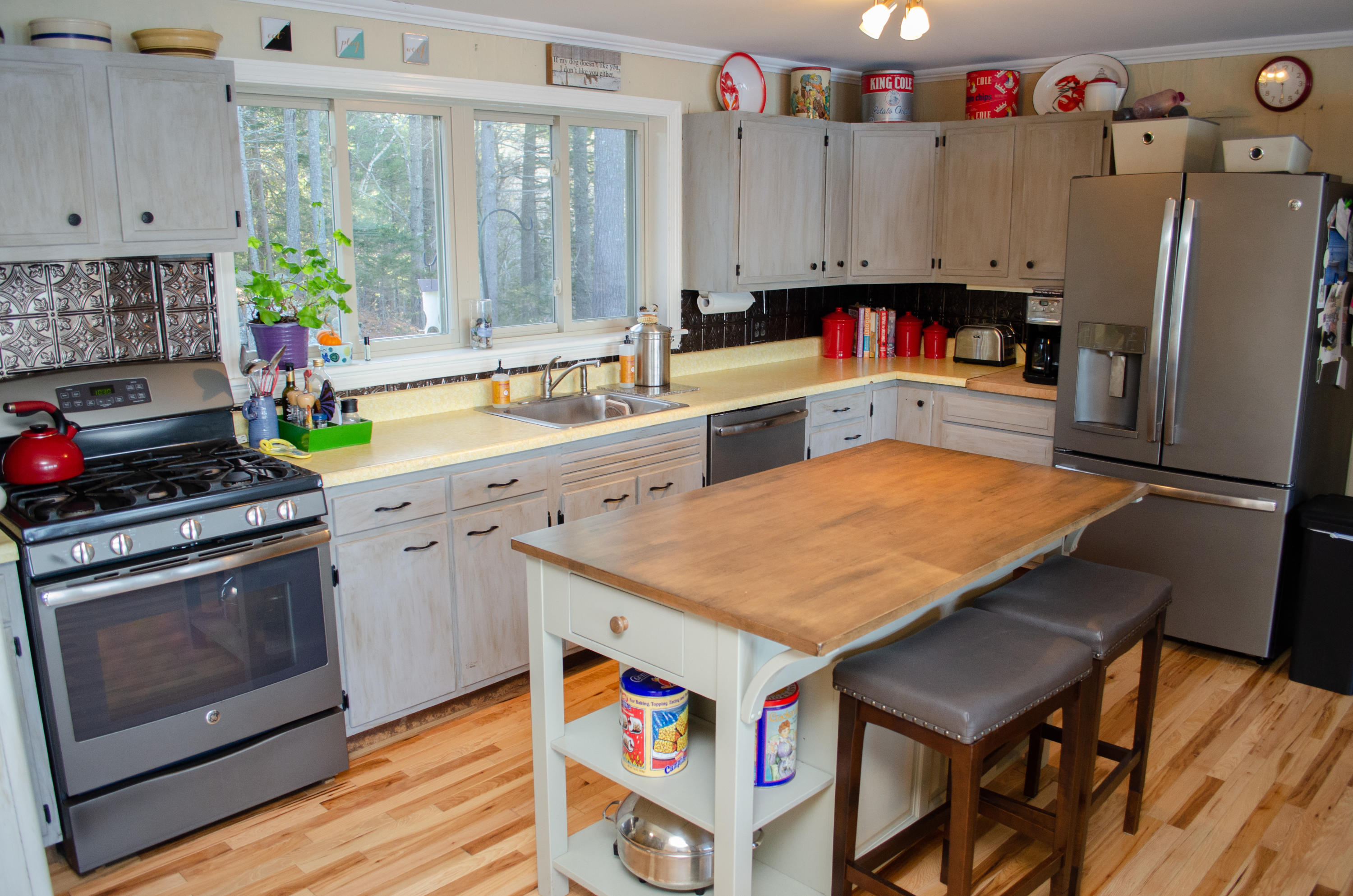 10 Whitlow Way Dedham, ME 04429 - Photo 9 of 24 Kitchen