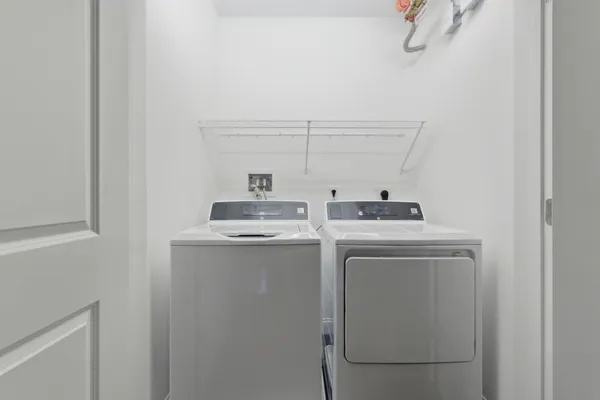 $2,090 | 19-25 Essex Street, Unit 201, Haverhill, MA 01830