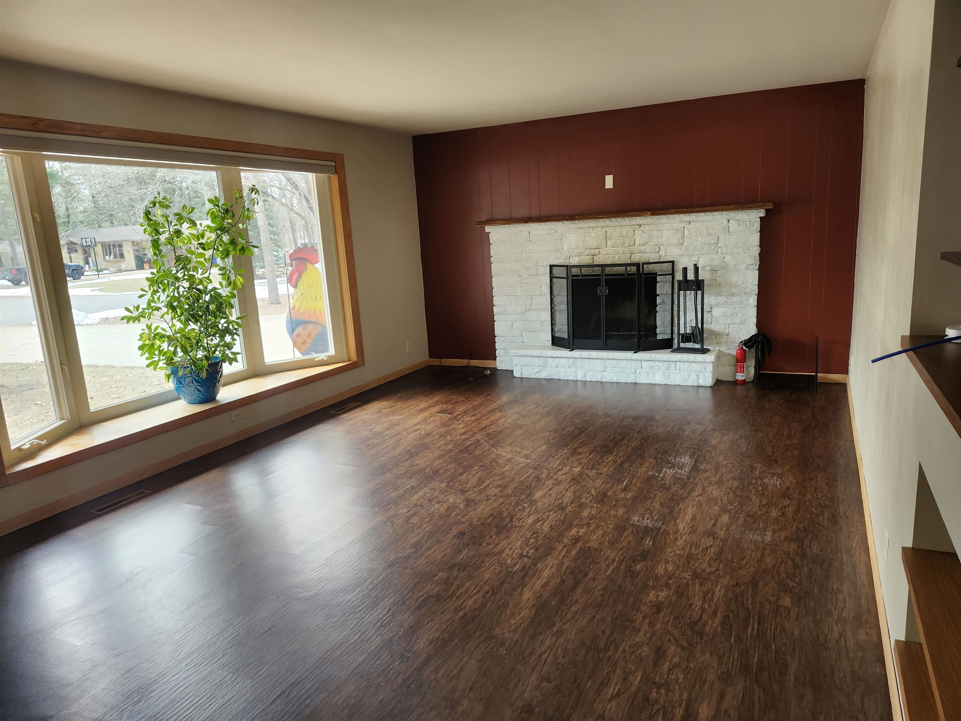 5526 Ellis Street Stevens Point, WI 54482 - Photo 4 of 35