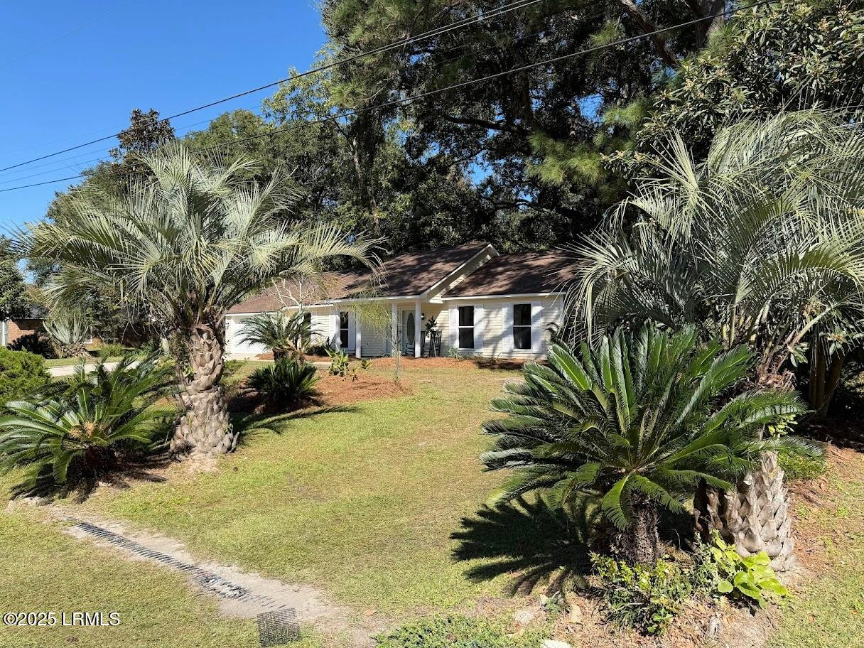 2221 State Rd S-7-490 Beaufort, SC 29902 - Photo 2 of 49 image (61)