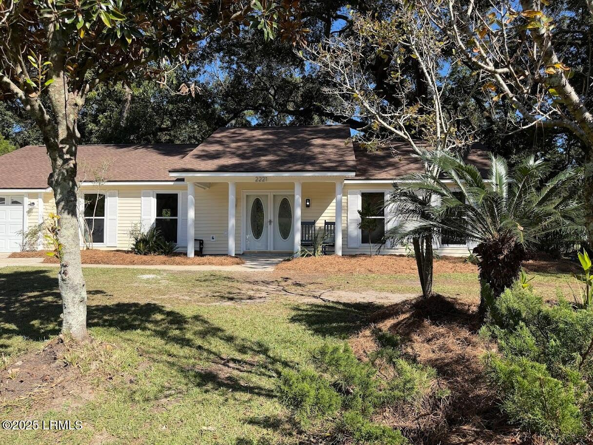 2221 State Rd S-7-490 Beaufort, SC 29902 - Photo 7 of 49 image (2)