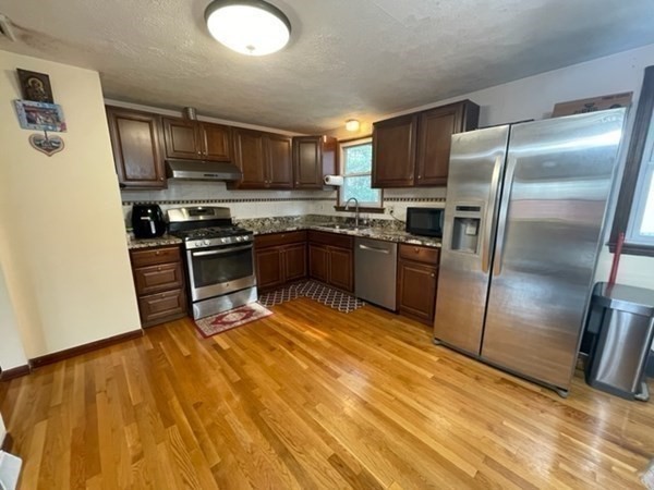 83 Comet Road Methuen, MA 01844 - Photo 7 of 35 Gallery Image 7