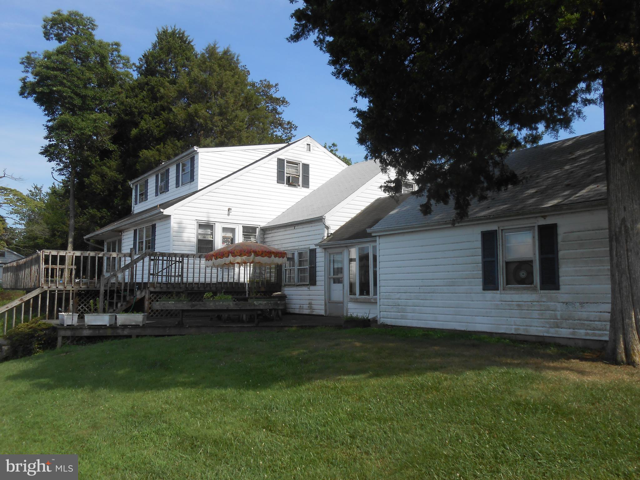 275 River Road Elkton, MD 21921 - Photo 3 of 16 side view of house from Elk River