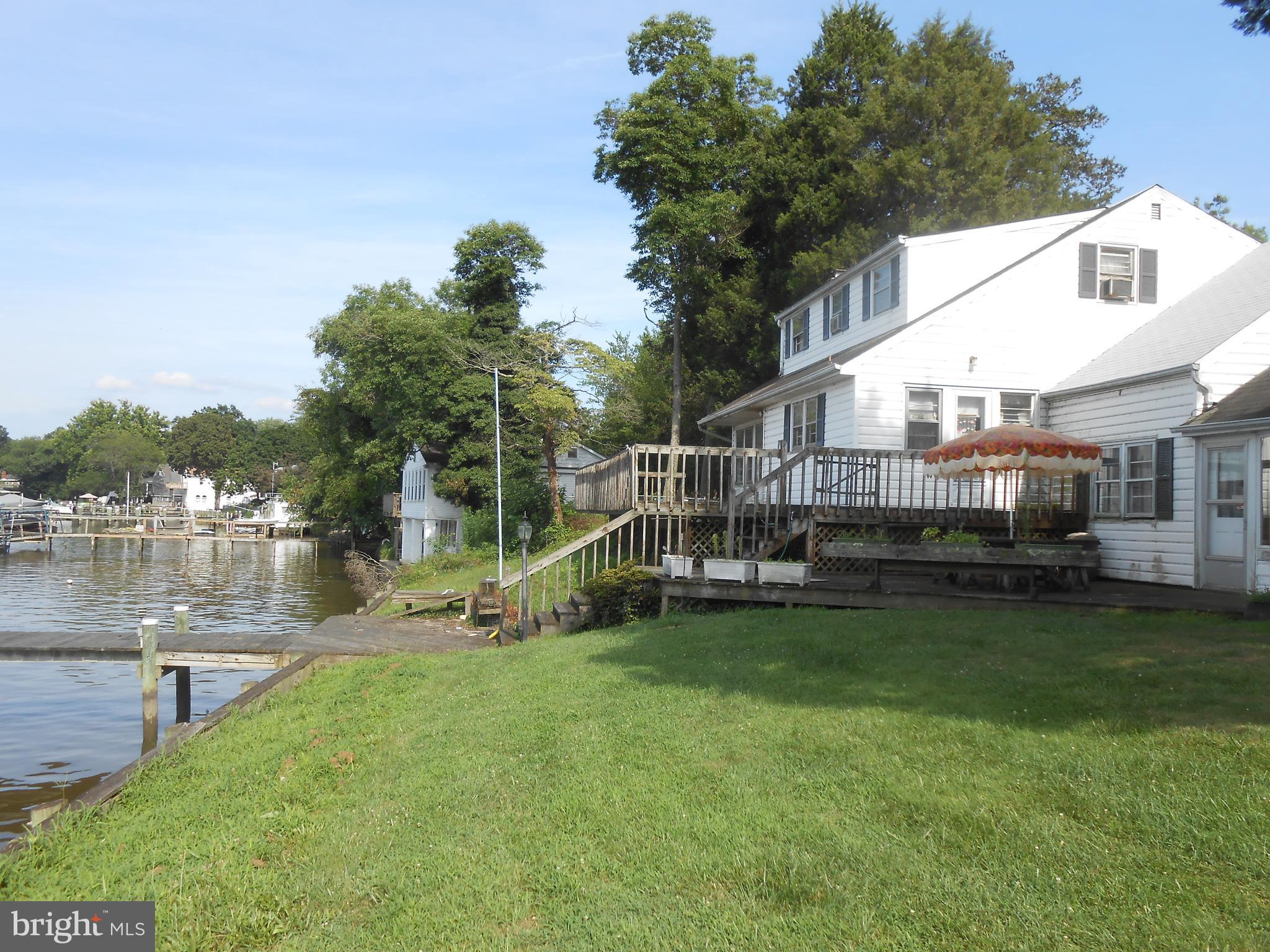 275 River Road Elkton, MD 21921 - Photo 4 of 16 side view of house with multi level decks