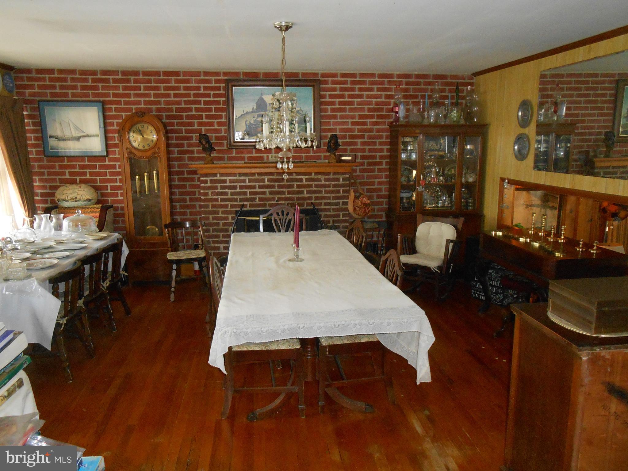 275 River Road Elkton, MD 21921 - Photo 6 of 16 Dining Room with wood burning fireplace