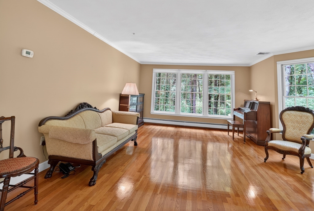 17 Maplewood Road Medfield, MA 02052 - Photo 8 of 41