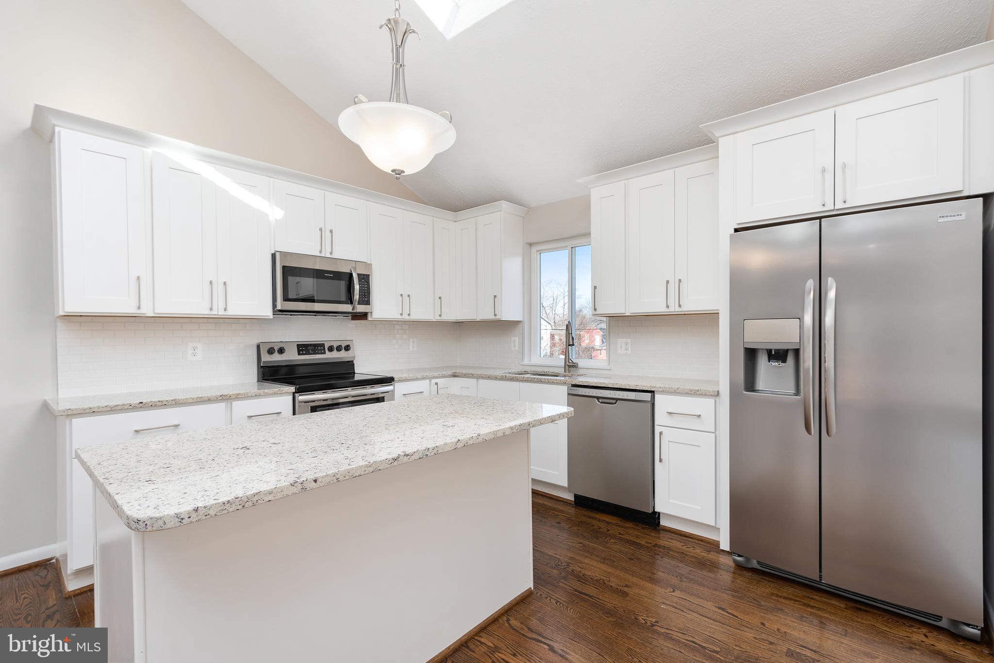 1634 Midland Road Edgewater, MD 21037 - Photo 4 of 30 Gallery Image 4