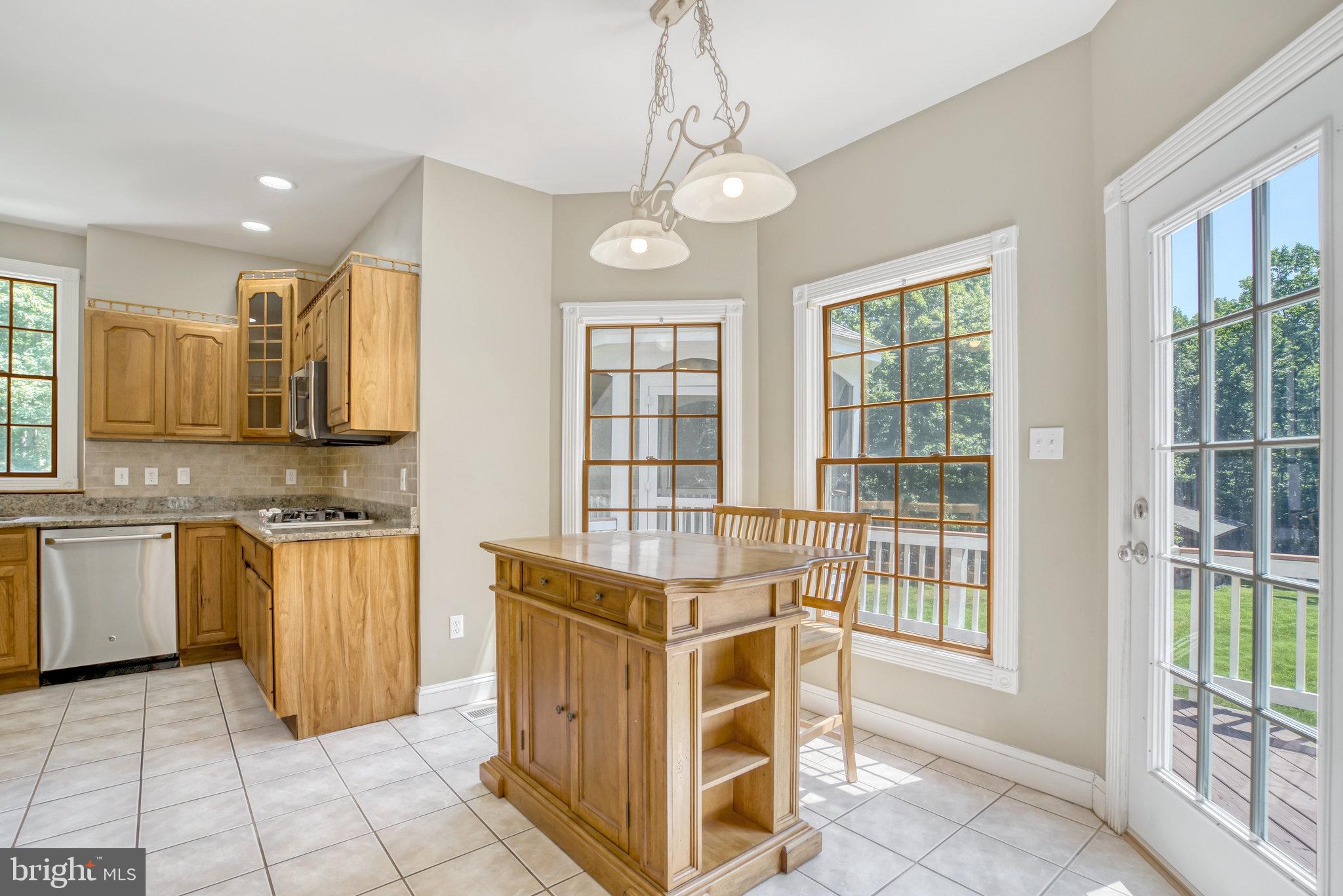 1971 Mountain Road Haymarket, VA 20169 - Photo 16 of 82