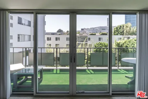 $1,149,000 | 1155 North La Cienega Boulevard, Unit 509, West Hollywood, CA 90069